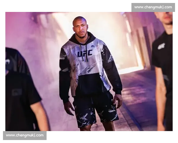 乔恩琼斯与凯恩激战全程回顾对决精彩瞬间深度分析